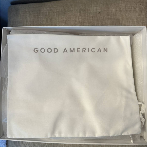 Good American Women's White Terry High Heel Slide Sandals Size 10 New In Box - Picture 6 of 11